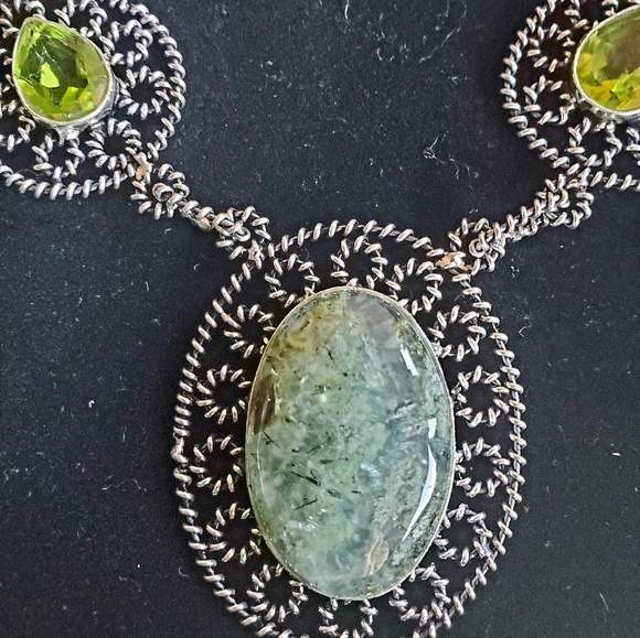New Moss Agate & Peridot Silver Necklace. - Picture 9 of 16